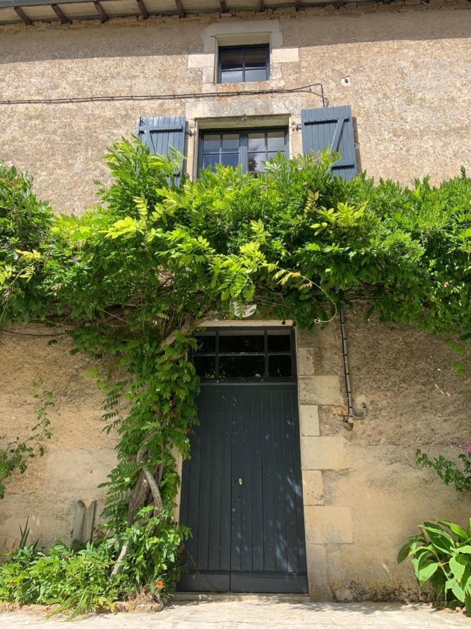 Le Petit Manoir Bed & Breakfast Brux ภายนอก รูปภาพ